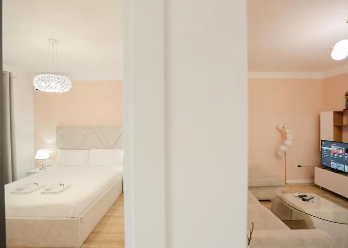 Lägenhet Miku Apartment-spectacular 1bd At Komuna E Parisit