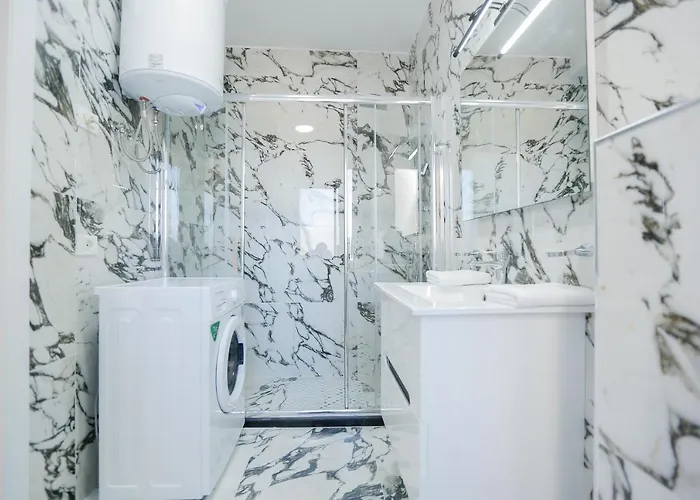 Apartament Miku Apartment-spectacular 1bd At Komuna E Parisit